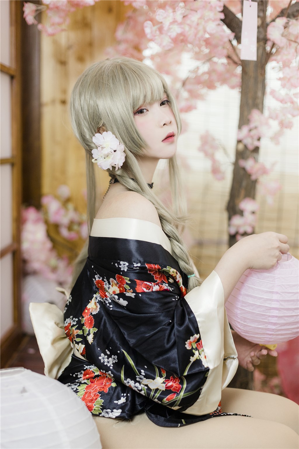 夜半暗潮录：当红偶像深夜秘密派对，黑料内幕震撼全场直击，夜半暗声是什么生肖